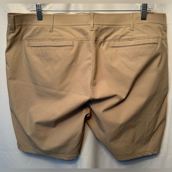 Lot Of 2 Public Rec Tech Dealmaker Tech Shorts Men’s Size 44 8” Tan & Gray - Picture 10 of 16